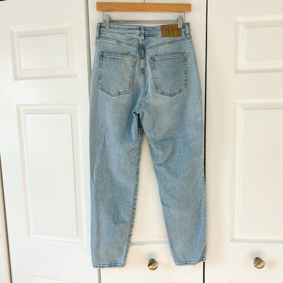 H&M &Denim Light Wash Ultra High Waist Mom Jeans Size 6 EUC - Picture 8 of 8
